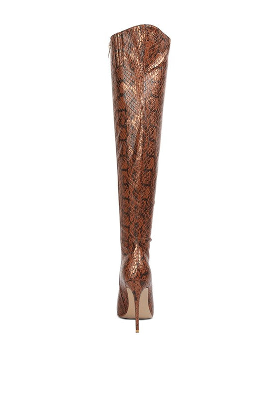 Snake pattern knee heel boots. Made with leather for women