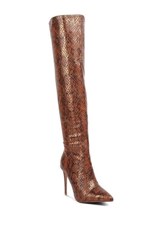 Snake pattern knee heel boots. Made with leather for women