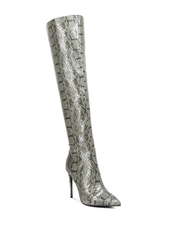 Snake pattern knee heel boots. Made with leather for women