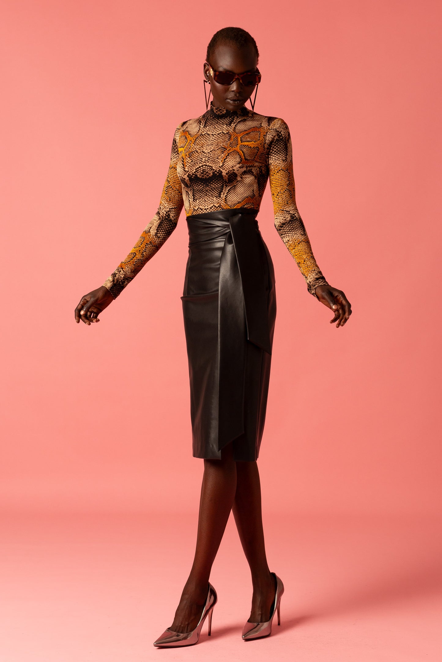 stretch leather pencil skirt with leg slit by L'MOMO